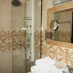 Victoria Hill 3*