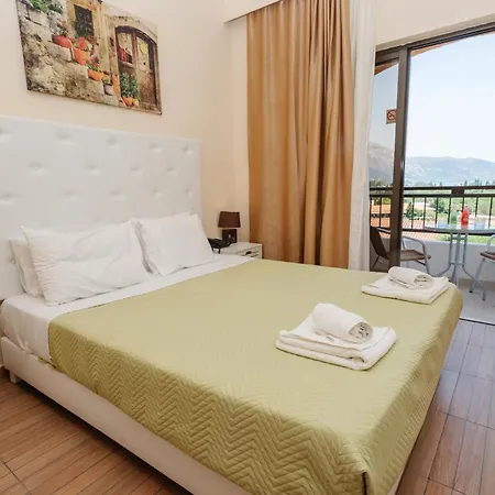 Victoria Hill 3*