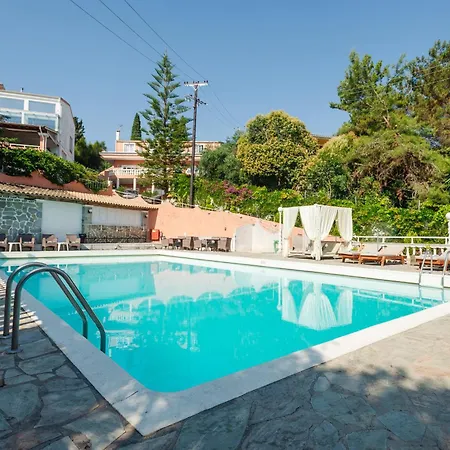 Victoria Hill 3*