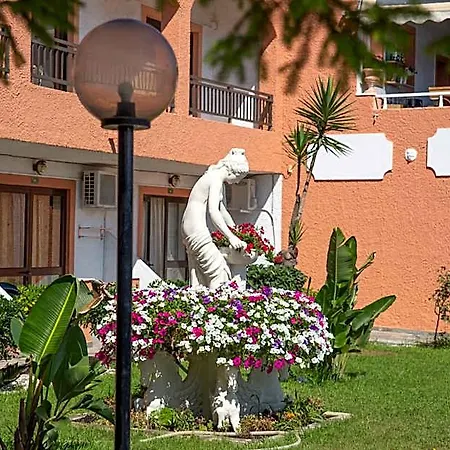 Victoria Hill Hotel 3*