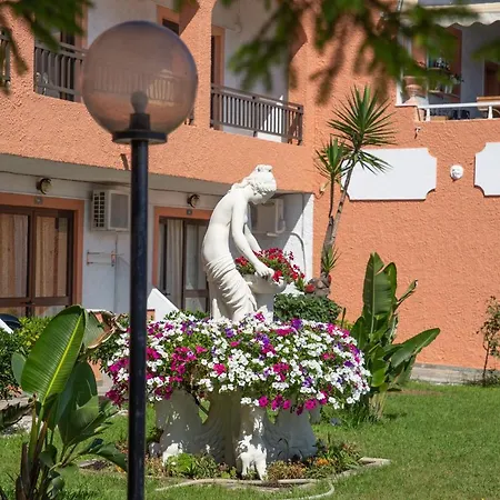 Victoria Hill Hotel 3*