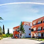 Victoria Hill מלון